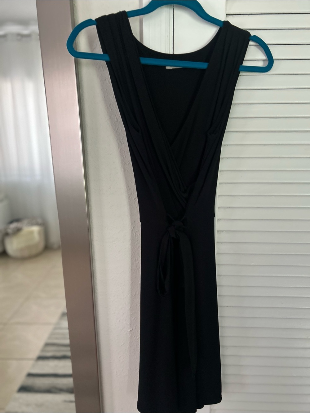 41 Hawthorn Black Midi Dress with Tie Front Sz M.
